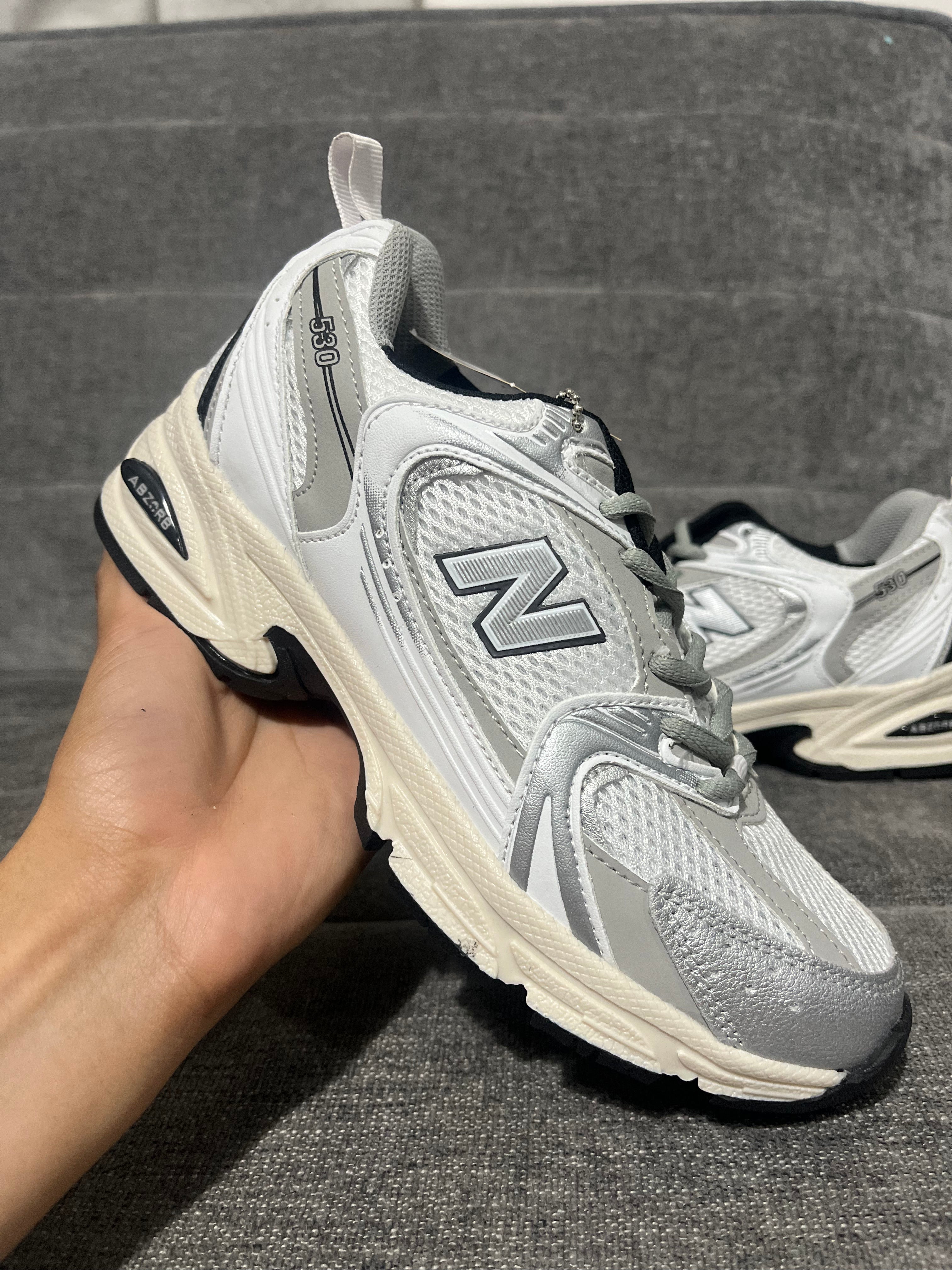 New Balance 530 Plata