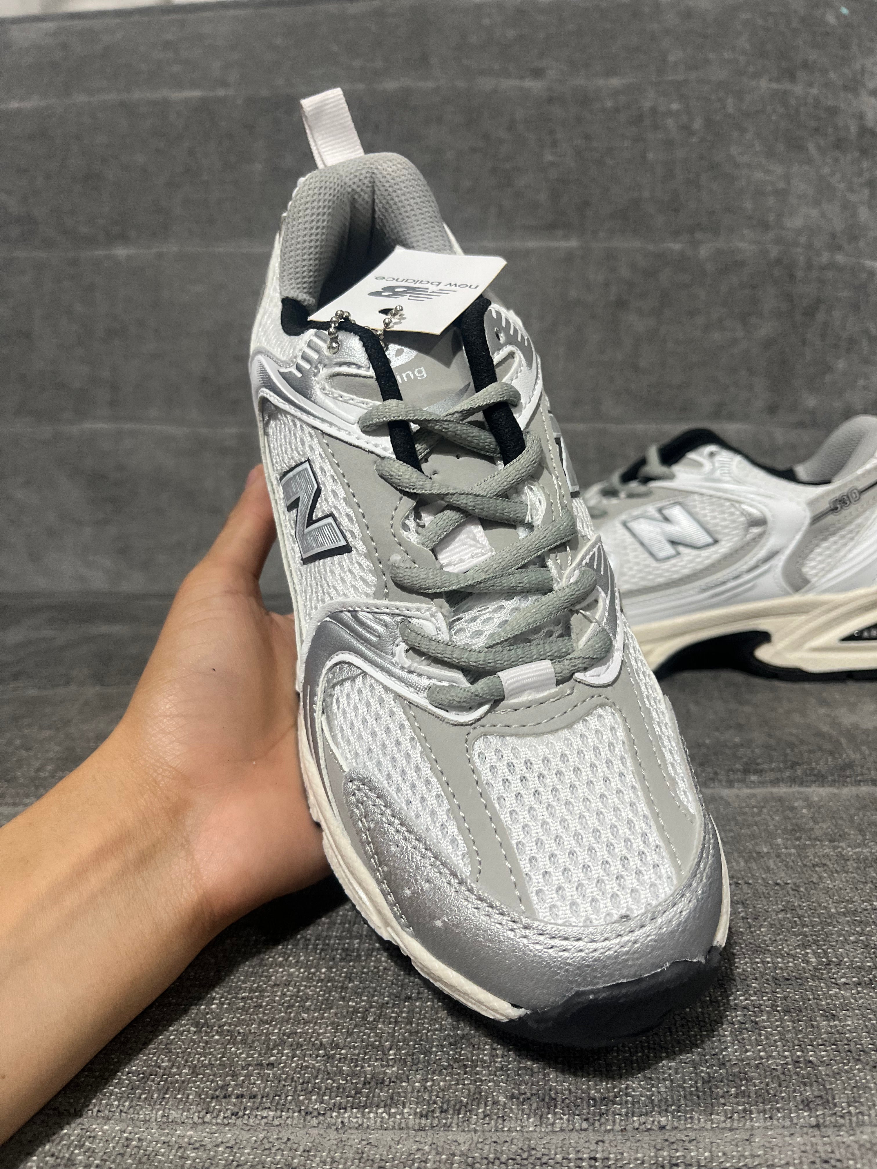 New Balance 530 Plata
