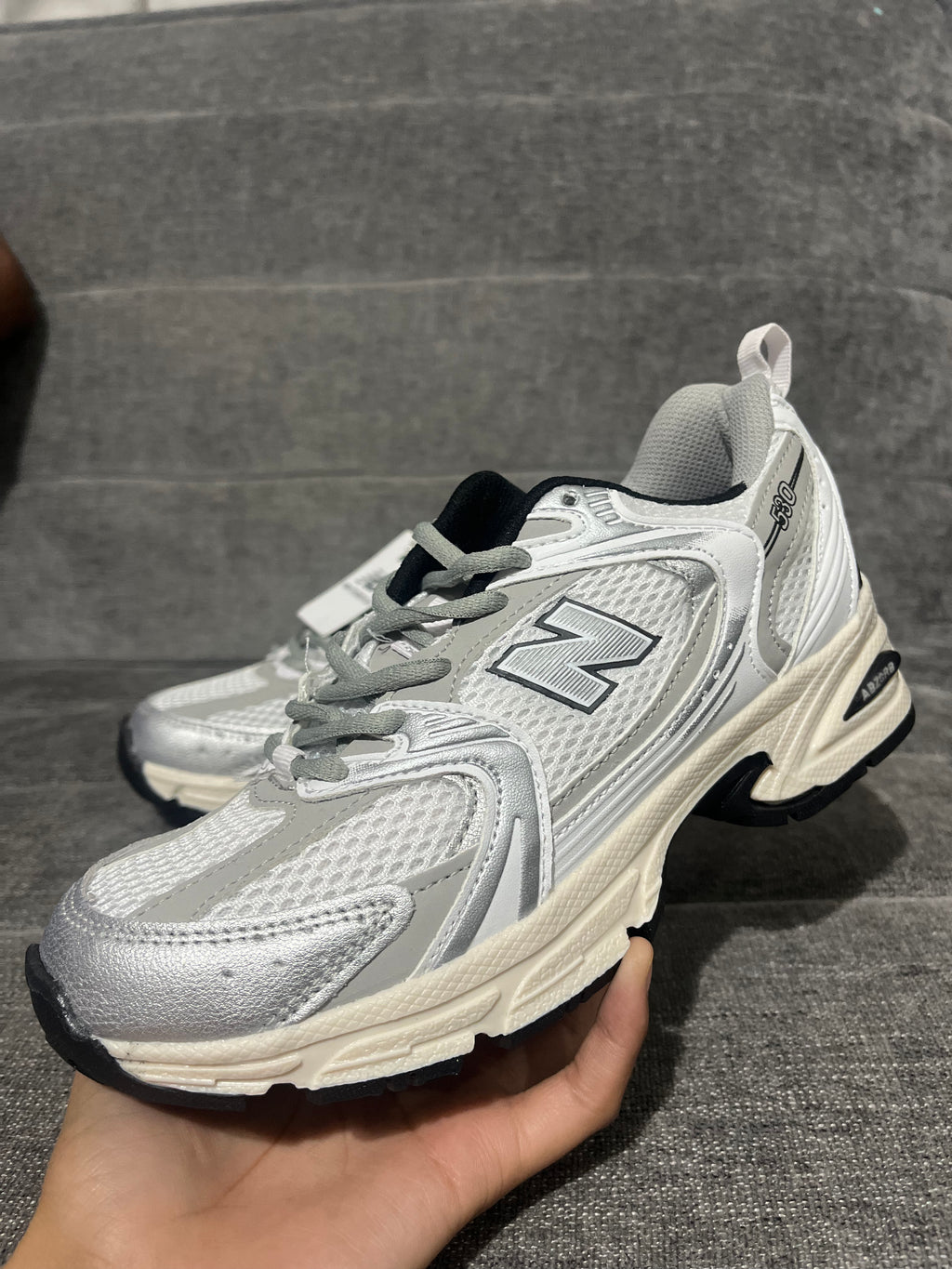 New Balance 530 Plata